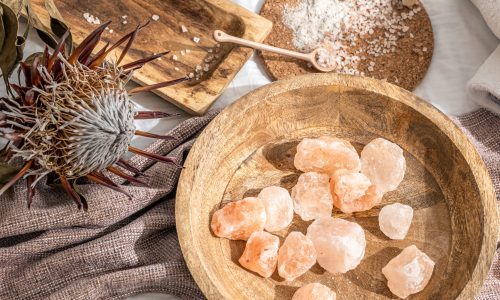 spa-composition-with-pieces-sea-salt-wooden-plate-scaled-rba765soj1zvuax6uhezrl648f5c2f3y9dizy0qnco